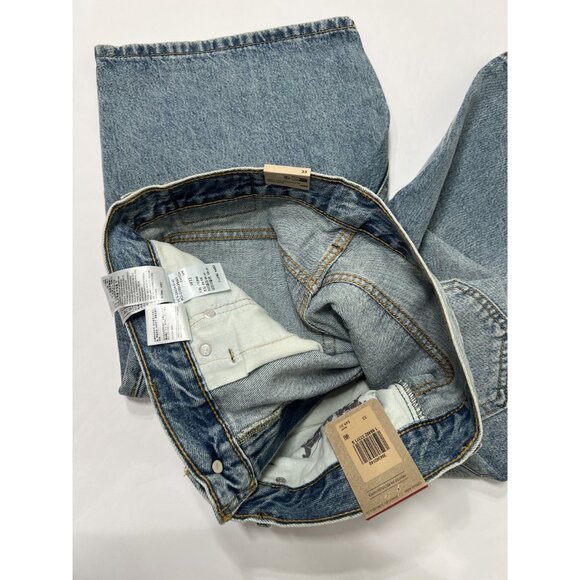 Levi's 469 Loose 12" Men's Shorts in Made Away Light Wash - Picture 5 of 5